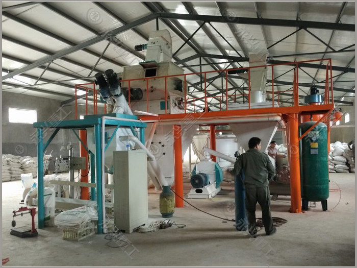 全自動(dòng)飼料生產(chǎn)線(xiàn)